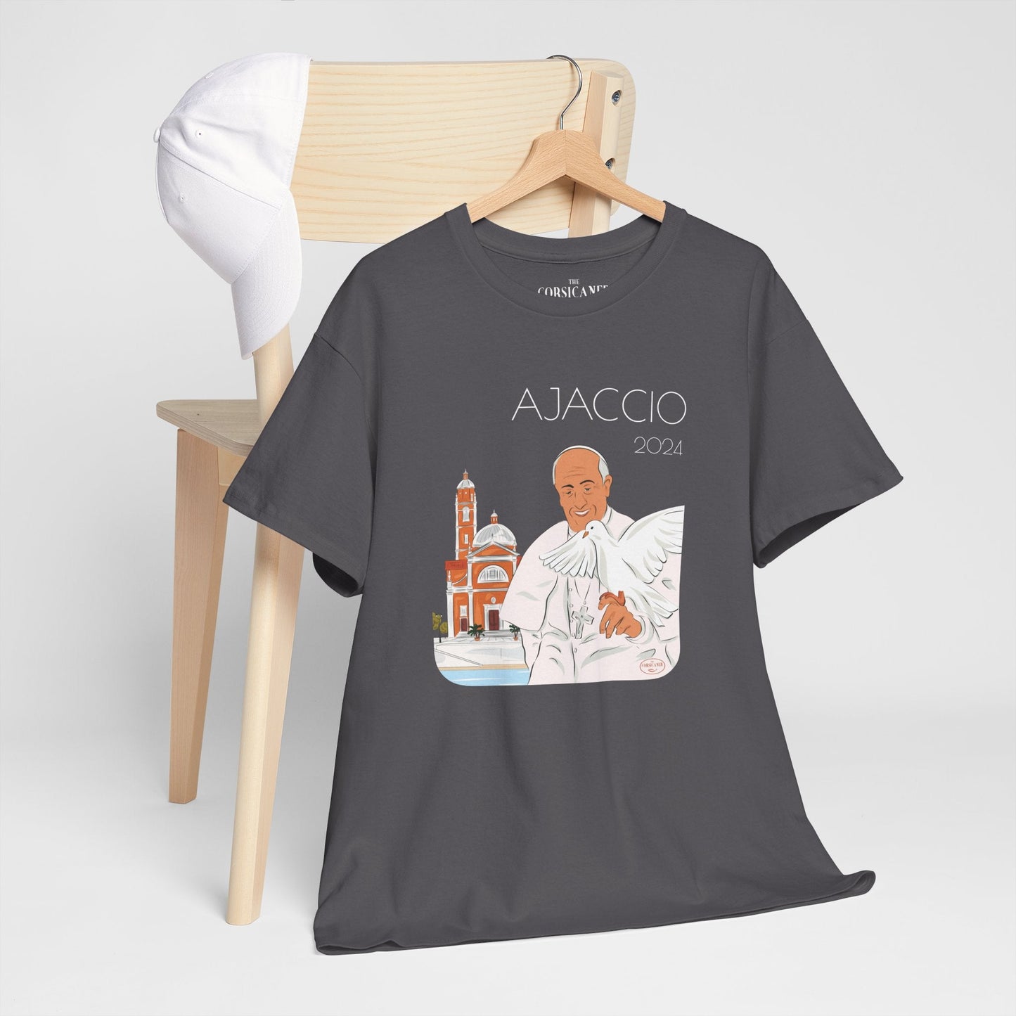 "Le Pape François à Ajaccio" - T-shirt unisexe 100% coton éco - responsable - The Corsicaner